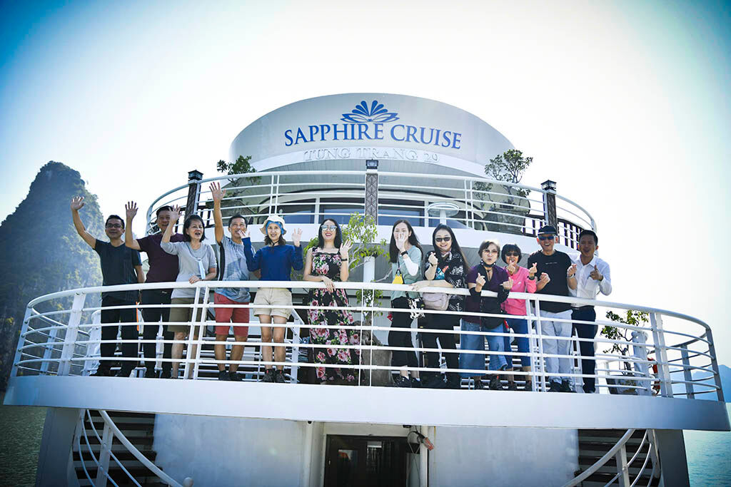 Photograph the serene spirit of Sapphire Cruise’s onboard traditions